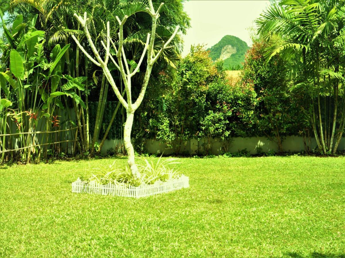 Honeybee Pool Villa Smooth As Silk Ao Nang Kültér fotó